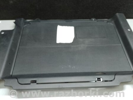 ФОТО Ніша запасного колеса для Audi (Ауди) Q5 I 8R (08-17) Київ