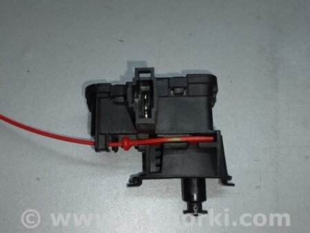 ФОТО Привід відкривання лючка бензобака для Audi (Ауди) Q5 I 8R (08-17) Київ