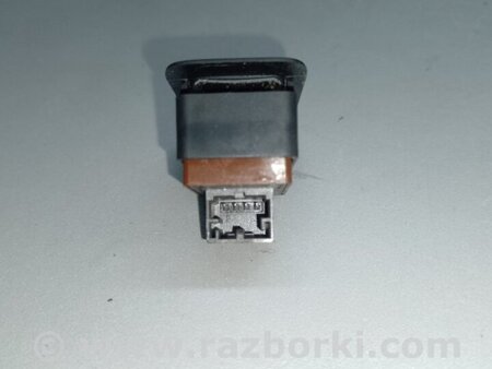 ФОТО Кнопка відкриття багажника внутрішня для Audi (Ауди) Q5 I 8R (08-17) Київ