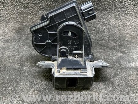 ФОТО Замок кришки багажника для Toyota Prius+ III XW30 Alpha/v (11-14) Київ