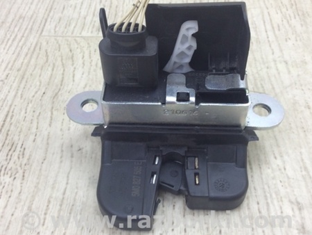 ФОТО Замок кришки багажника для Volkswagen Tiguan (11-17) Київ