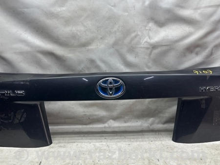 ФОТО Накладка кришки багажника для Toyota Prius IV XW50 (15-22) Київ