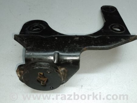 ФОТО Кронштейн редуктора для Lincoln MKS (08-16) Київ