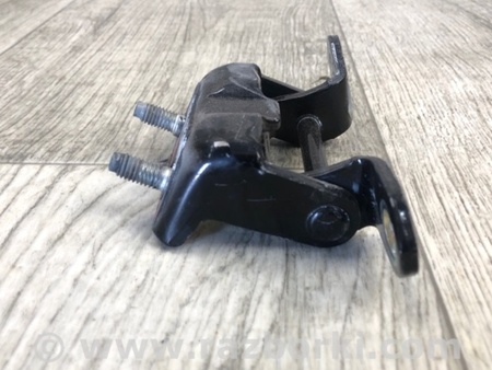 ФОТО Петля двері верхня для Nissan Qashqai/Roque Sport J11 (13-21) Київ