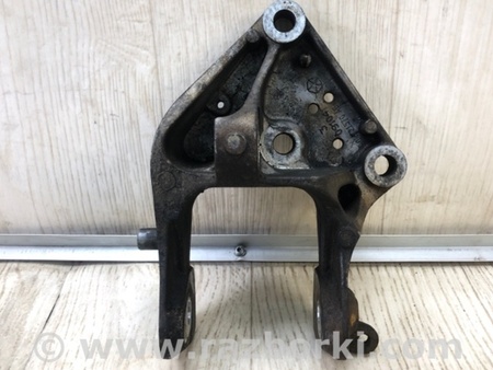 ФОТО Кронштейн двигуна для Dodge Grand Caravan (2008-) Київ