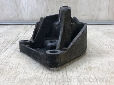 ФОТО Кронштейн двигуна для Dodge Grand Caravan (2008-) Київ