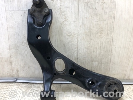 ФОТО Важіль передньої підвіски нижній для Toyota RAV-4 IV (XA40) (12-18) Київ