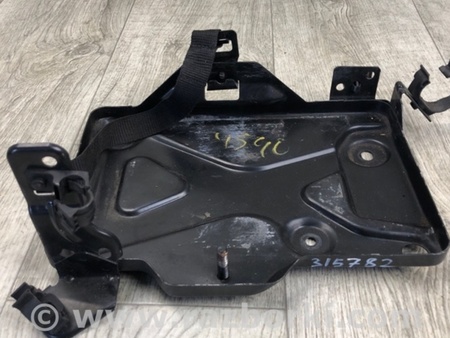 ФОТО Полиця акумулятора для Fiat 500L (2014-2017) Київ