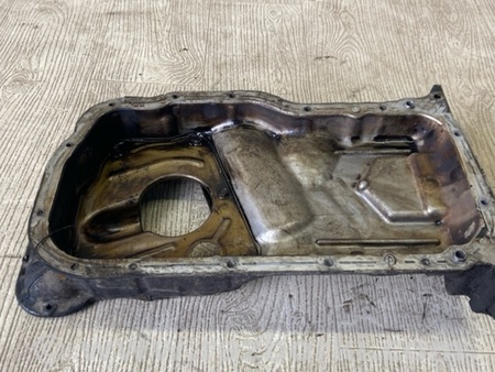 ФОТО Піддон двигуна для Mitsubishi Carisma Київ