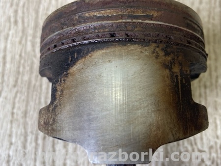 ФОТО Шатун для Mitsubishi Carisma Київ