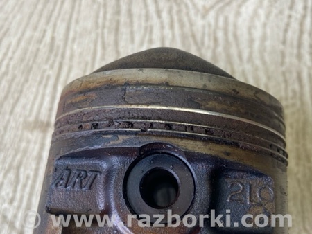 ФОТО Шатун для Mitsubishi Carisma Київ