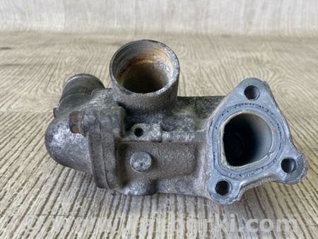 ФОТО Корпус термостату для Mitsubishi Carisma Київ