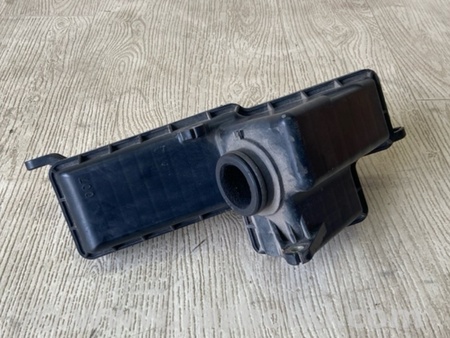 ФОТО Резонатор повітряного фільтра для Mitsubishi Carisma Київ