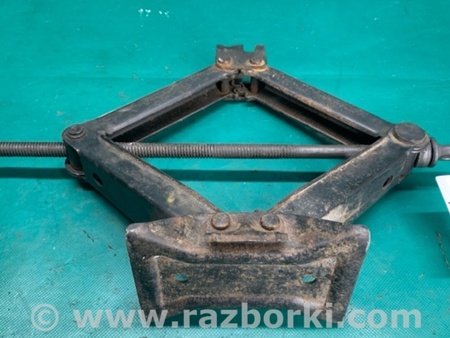 ФОТО Домкрат для Mitsubishi Galant Київ