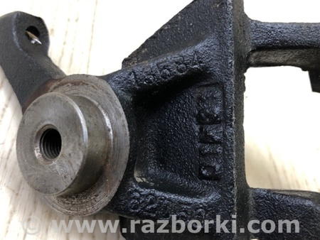 ФОТО Кронштейн натяжного ролика для Toyota Land Cruiser 80 J80 (90-97) Київ