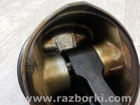 ФОТО Поршень для Toyota Land Cruiser 80 J80 (90-97) Київ