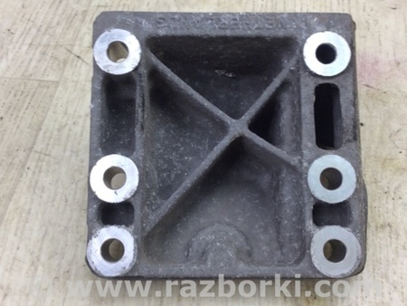 ФОТО Кронштейн двигуна для Porsche Cayenne II 958 E2/92A (10-14) Київ