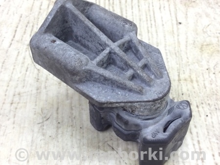 ФОТО Кріплення радіатора для Porsche Cayenne II 958 E2/92A (10-14) Київ