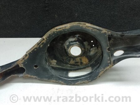 ФОТО Важіль задньої підвіски нижній поперечний для Nissan Altima (2019-) Київ