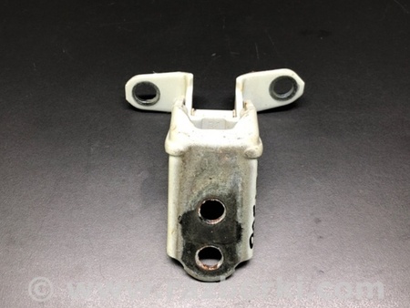 ФОТО Петля двері нижня для Nissan Altima (2019-) Київ