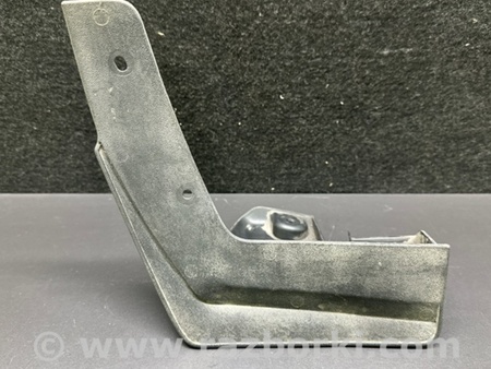 ФОТО Бризговик для Nissan Altima (2019-) Київ