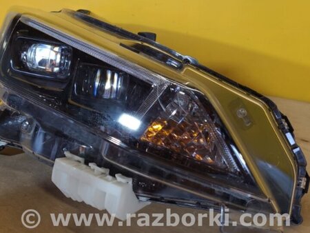 ФОТО Фара для Nissan LEAF (2018-) Київ