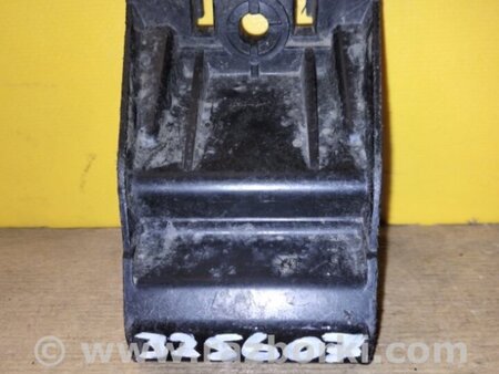 ФОТО Кронштейн переднього бампера (під фарою) для Mazda CX-7 Київ