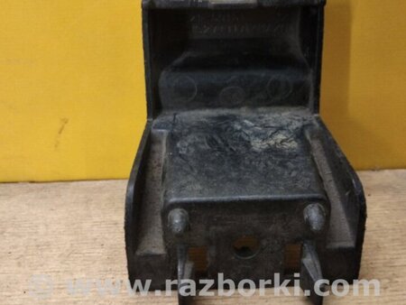 ФОТО Кронштейн переднього бампера (під фарою) для Mazda CX-7 Київ