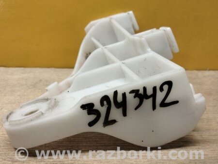 ФОТО Кронштейн заднього бампера для Toyota Corolla E170 Київ