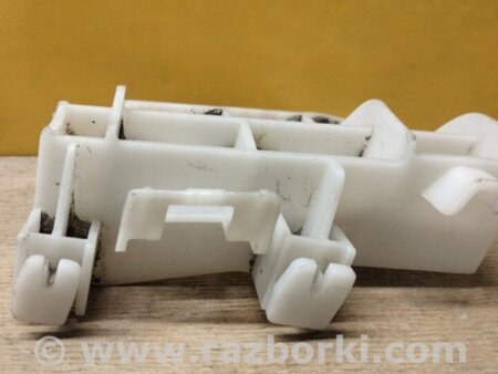 ФОТО Кронштейн заднього бампера для Toyota Corolla E170 Київ