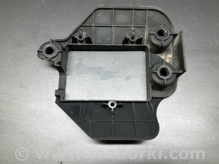 ФОТО Кронштейн датчика слепых зон для Nissan Altima (2019-) Київ