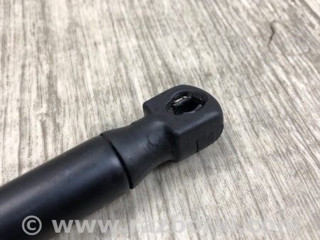 ФОТО Амортизатор капоту для Jeep Cherokee KL (2013-2023) Київ