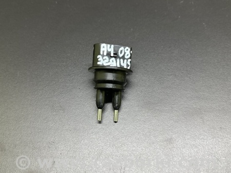 ФОТО Датчик рівня бачка омивача для Audi (Ауди) A4 IV B8 8K (07-15) Київ