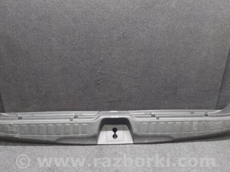 ФОТО Накладка на поріг багажника для Honda Pilot 3 MR-V YF5/6 (15-22) Київ