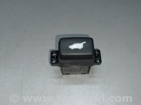 ФОТО Кнопка закрывания крышки багажника для Honda Pilot 3 MR-V YF5/6 (15-22) Київ