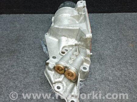 ФОТО Корпус масляного фільтру для Mercedes-Benz E-CLASS W211 (02-09) Київ