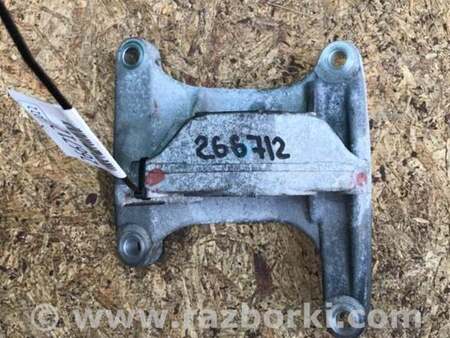 ФОТО Кронштейн проміжного валу для Nissan NV200 USA (2013-) Київ