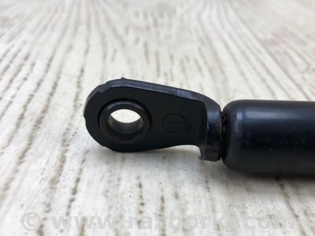 ФОТО амортизатор двері багажника для Suzuki Grand Vitara (різне не сортоване) Київ