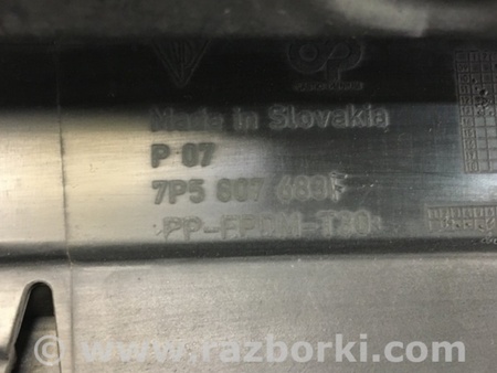 ФОТО Решітка переднього бампера для Porsche Cayenne II 958 E2/92A (10-14) Київ