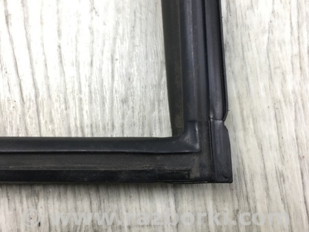 ФОТО Ущільнювач скла дверей для Suzuki Grand Vitara (різне не сортоване) Київ