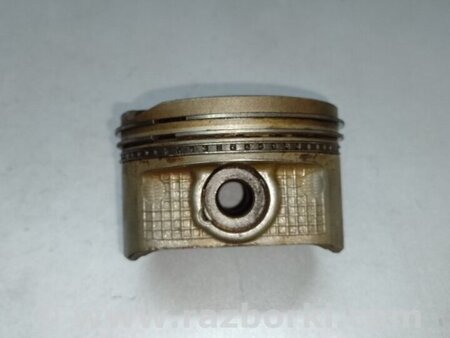 ФОТО Поршень для Toyota Matrix Київ