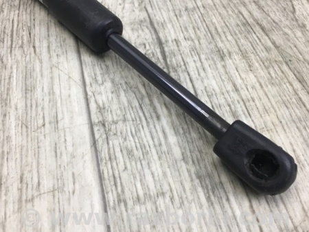 ФОТО Амортизатор кришки багажника для Volkswagen Beetle A5 5C1 (09.2011-11.2016) Київ