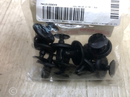 ФОТО Кліпса підкрилка для Toyota Camry 40 XV40 (06-11) Київ