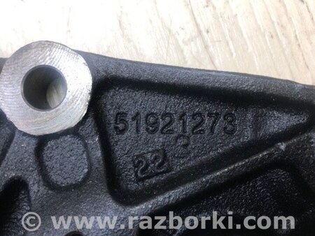 ФОТО Кронштейн крепления КПП для Fiat 500L (2014-2017) Київ