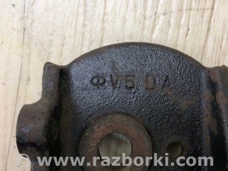 ФОТО Кронштейн двигуна для Toyota Land Cruiser Prado J120 (02-09) Київ
