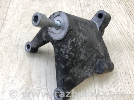 ФОТО Кронштейн обвідного ролика для Mercedes-Benz S-CLASS W221 (06-13) Київ