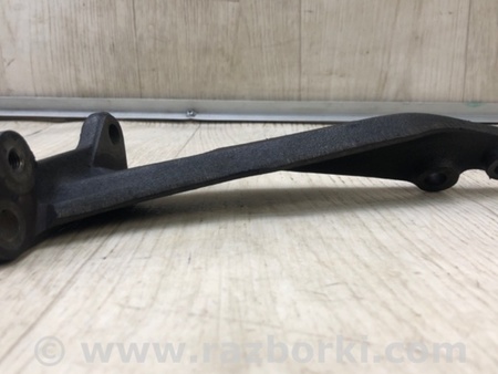 ФОТО Кронштейн крепления КПП для Toyota Supra Київ