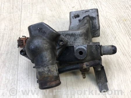 ФОТО Корпус термостату для Toyota Supra Київ