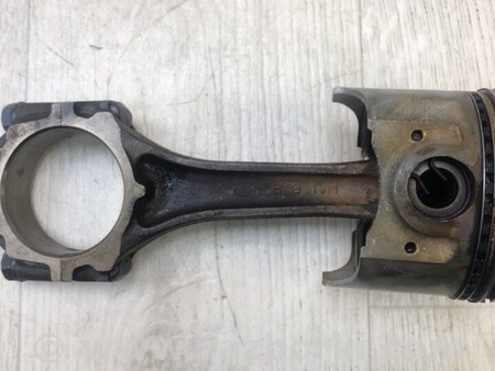 ФОТО Шатун для Toyota Supra Київ