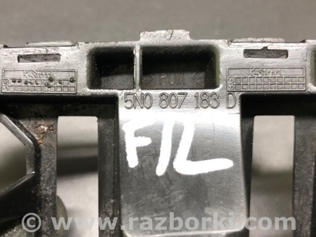 ФОТО Кронштейн переднього бампера (на крилі) для Volkswagen Tiguan (11-17) Київ